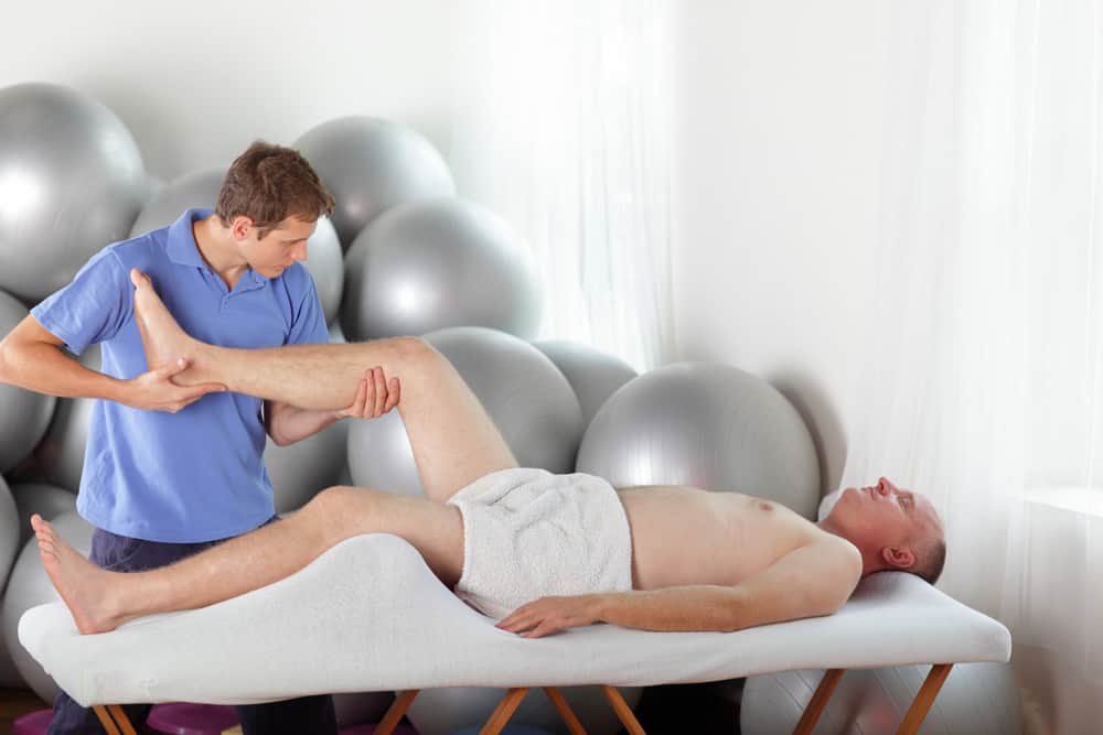 Places where physical therapy assistants work
